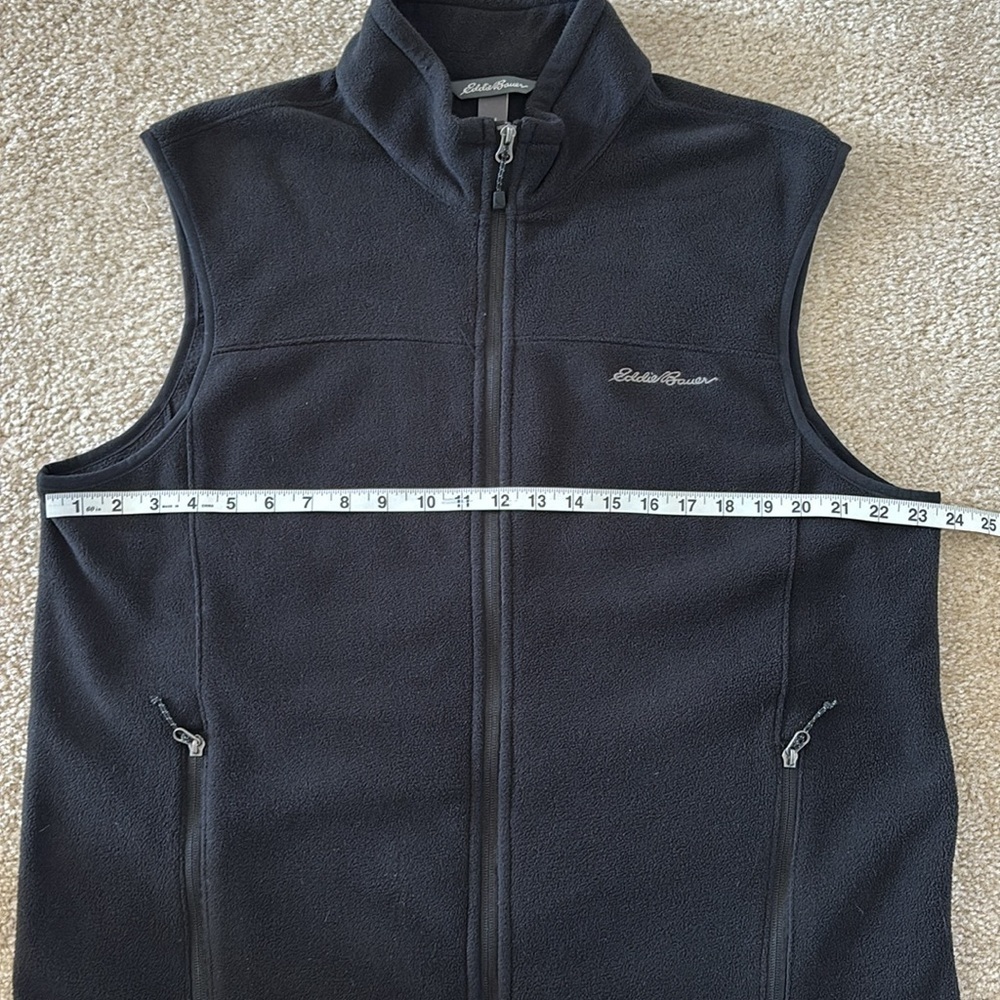 EUC Eddie Bauer Fleece Vest Size Lrg - Picture 4 of 5